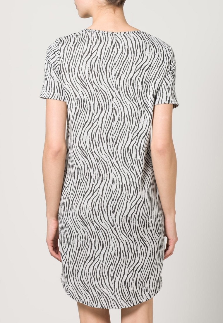 Vero Moda Safari dress