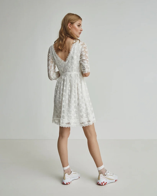 Рокля  White and More