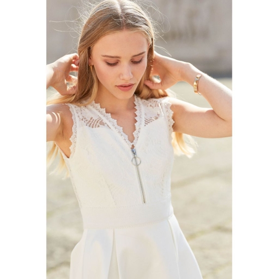 Рокля  White and More