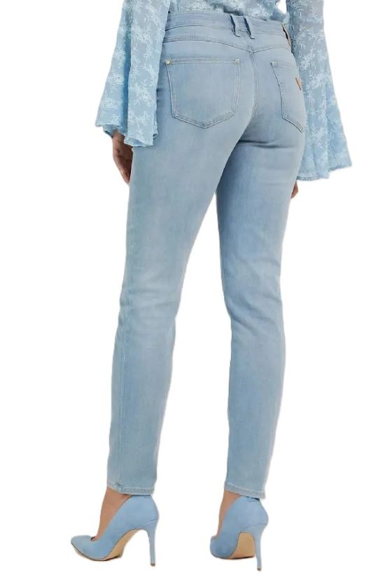  Guess  jeans