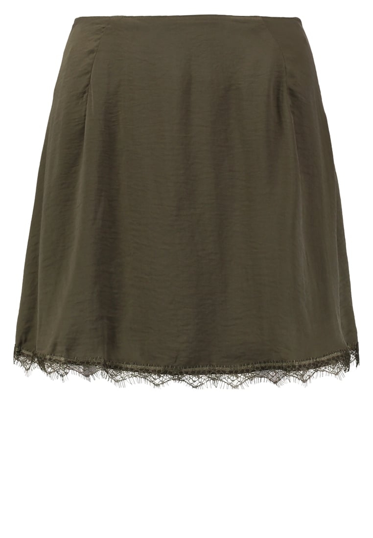 Only skirt